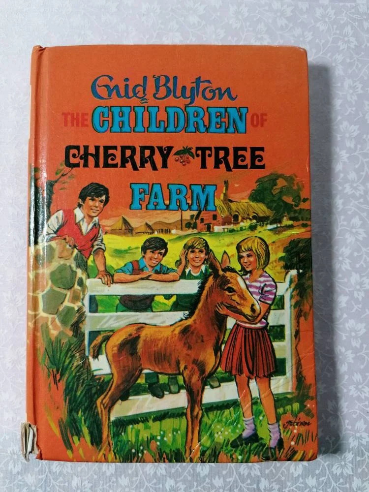 The children of cherry tree farm (Enid Blyton )